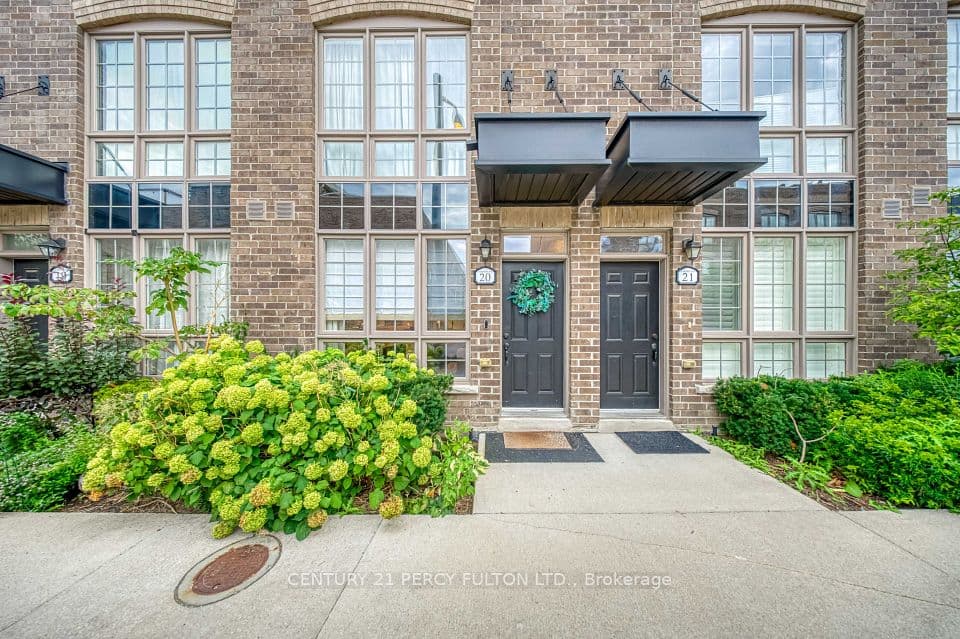 26 Ernest Avenue 20, Toronto, ON M6P 0B8 – main photo