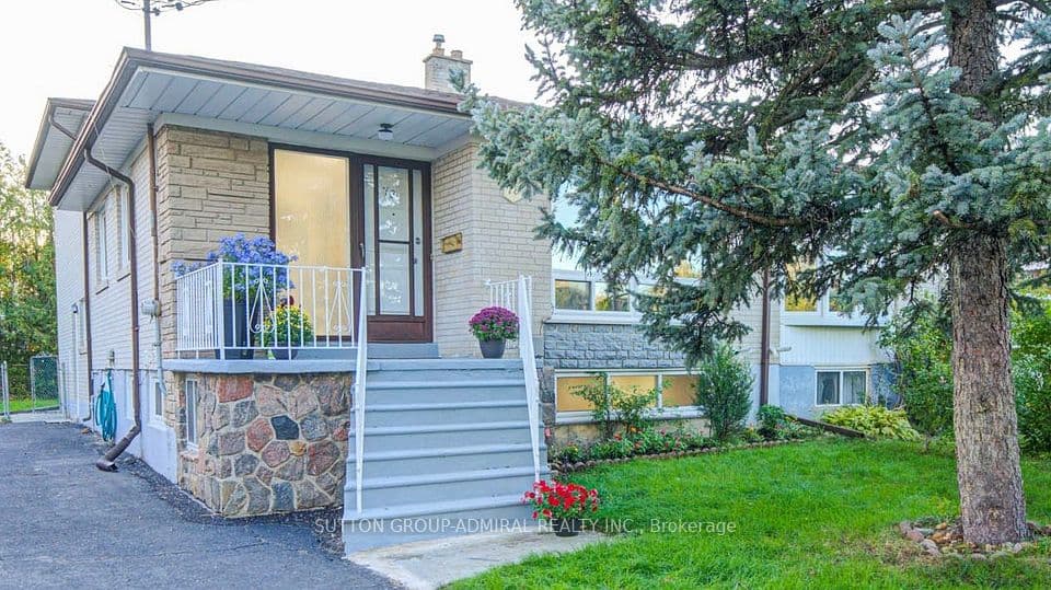 78 Clayhall Crescent, Toronto, ON M3J 1W6 – photo 2