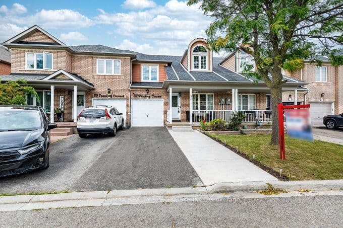 37 PEACHLEAF Crescent, Brampton, ON L7A 2B4 – main photo