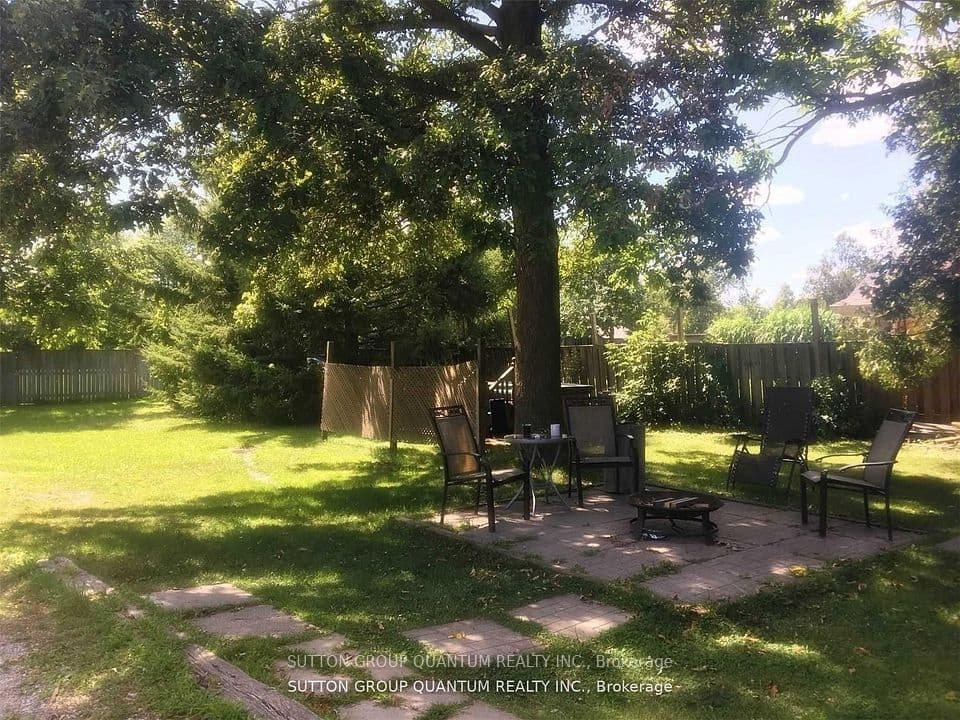 1142 Haig Boulevard, Mississauga, ON L5E 2M7 – main photo