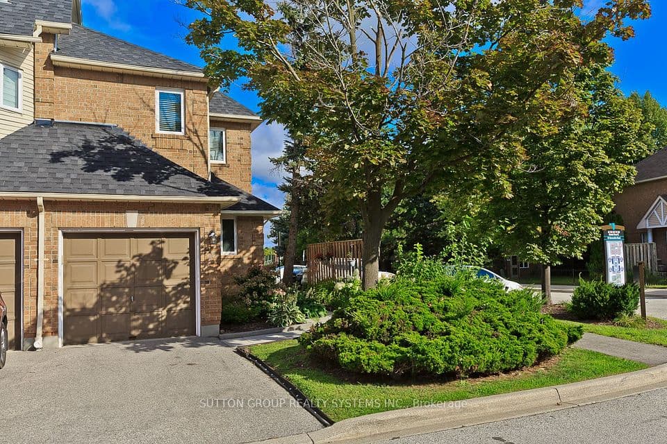 45 Bristol Road E 20, Mississauga, ON L4Z 3P5 – main photo