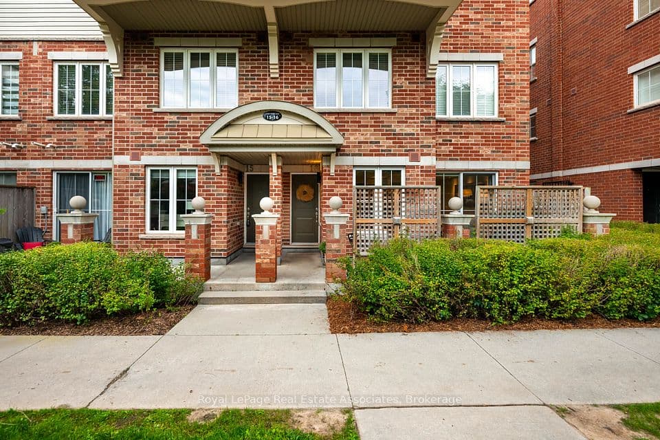 2563 Sixth Line 16, Oakville, ON L6H 0H7 – main photo