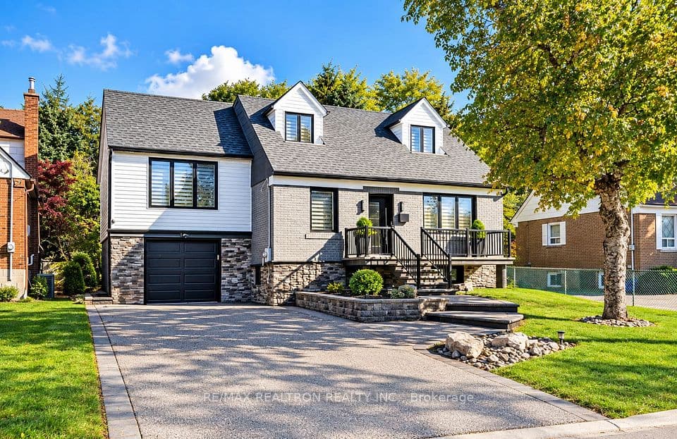 9 Ingleside Drive, Toronto, ON M3K 1T9 – main photo