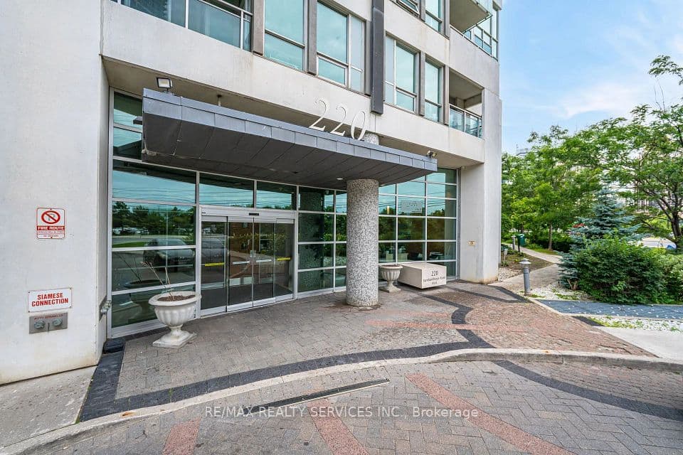 220 Burnhamthorpe Road W 2008, Mississauga, ON L5B 4N4 – photo 2