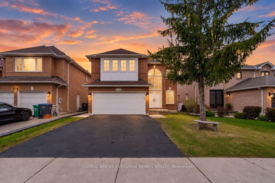 6348 Newcombe Drive, Mississauga, ON L5V 2G5 – photo 3