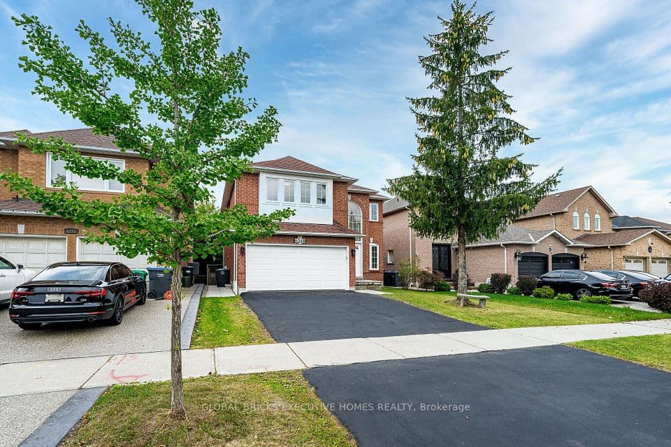 6348 Newcombe Drive, Mississauga, ON L5V 2G5 – photo 2
