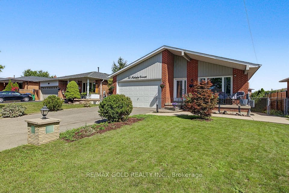 55 Malcolm Crescent, Brampton, ON L6S 3C7 – photo 3