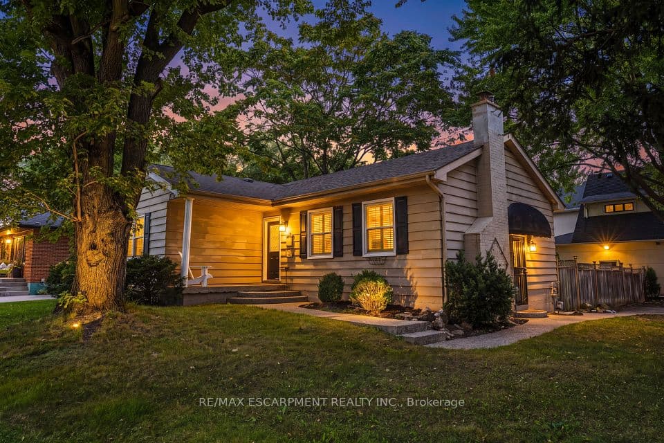 433 Belvenia Road, Burlington, ON L7L 1T2 – main photo