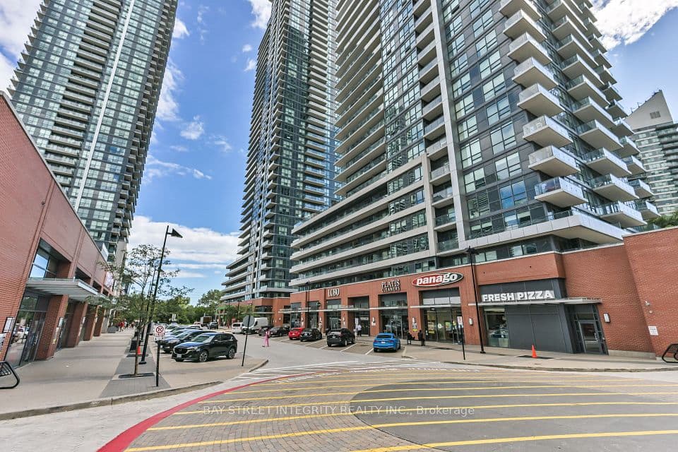 2220 Lakeshore Boulevard W 4301, Toronto, ON M8V 0C1 – photo 2