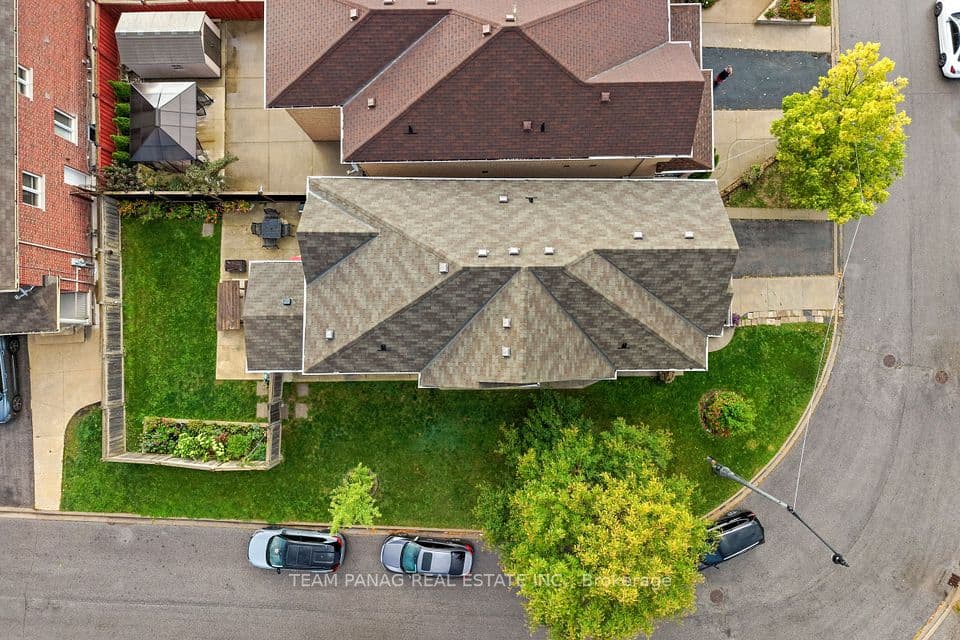 20 Mission Ridge Trail, Brampton, ON L6P 3A2 – photo 3