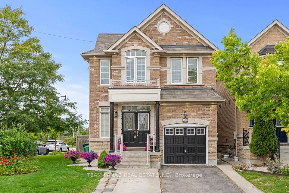 20 Mission Ridge Trail, Brampton, ON L6P 3A2 – photo 2