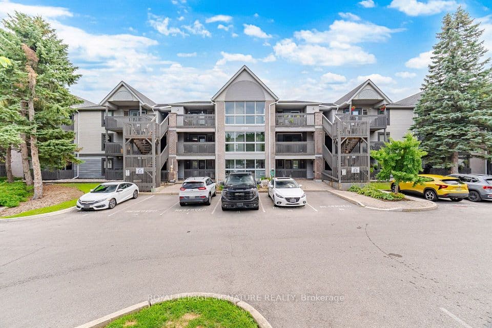 2020 Cleaver Avenue 207, Burlington, ON L7M 4C2 – main photo