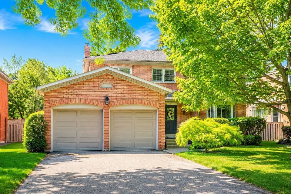 1962 Calgary Court, Mississauga, ON L5H 4J1 – main photo