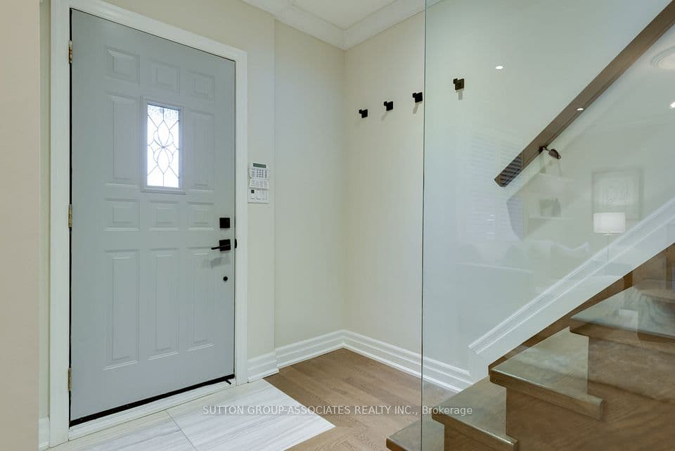 71 Kersdale Avenue, Toronto, ON M6M 1E2 – photo 3