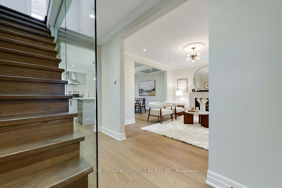 71 Kersdale Avenue, Toronto, ON M6M 1E2 – photo 2
