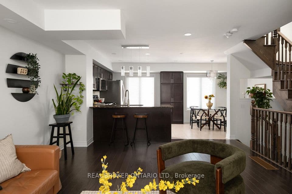 2280 Baronwood Drive 81, Oakville, ON L6M 4Z5 – main photo