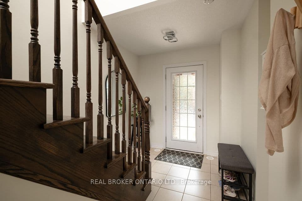 2280 Baronwood Drive 81, Oakville, ON L6M 4Z5 – photo 2