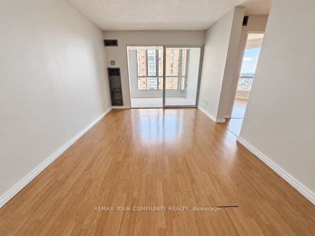 145 Hillcrest Avenue 1709, Mississauga, ON L5B 3Z1 – photo 2