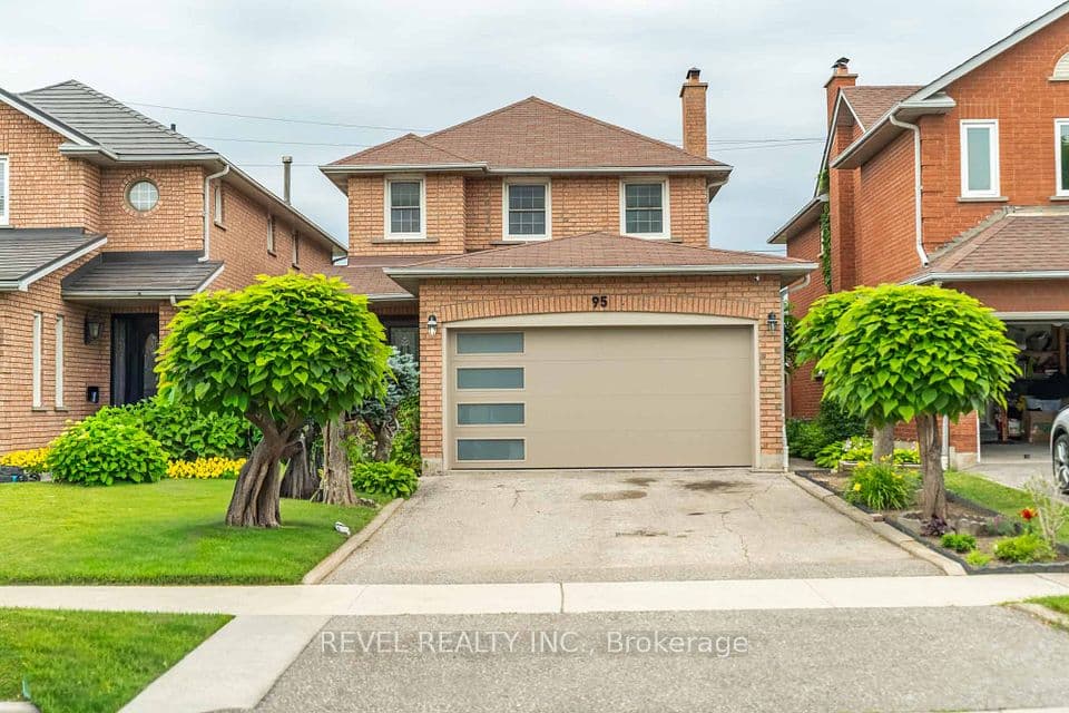 95 Cinrickbar Drive, Toronto, ON M9W 6W7 – main photo