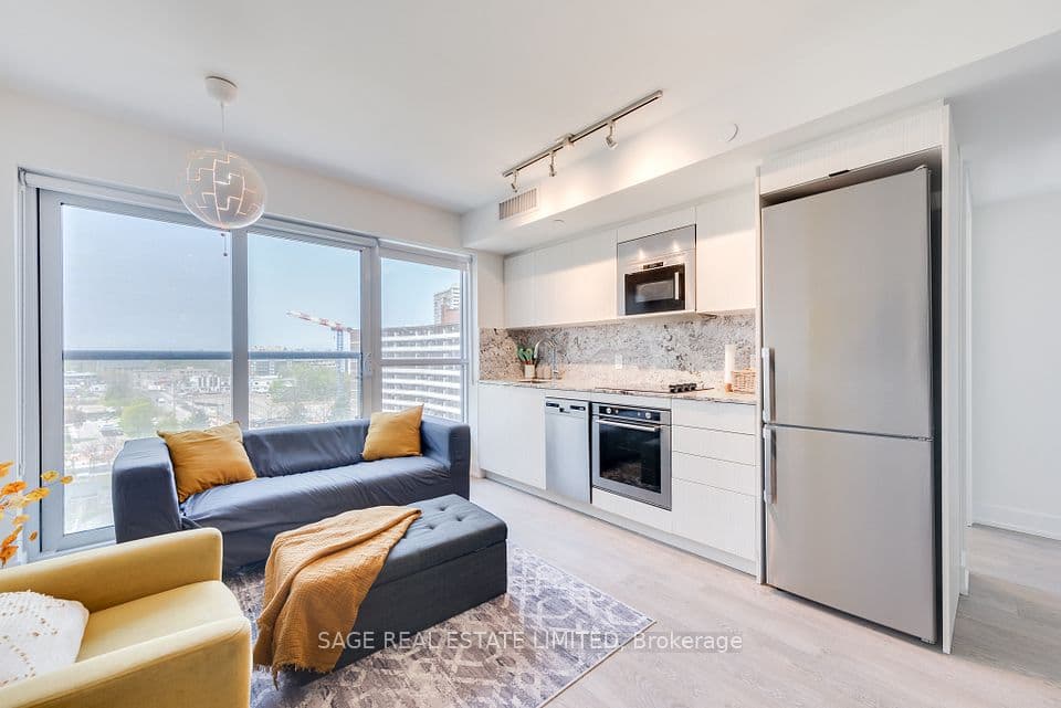 5 Mabelle Avenue 834, Toronto, ON M9A 0C8 – photo 3