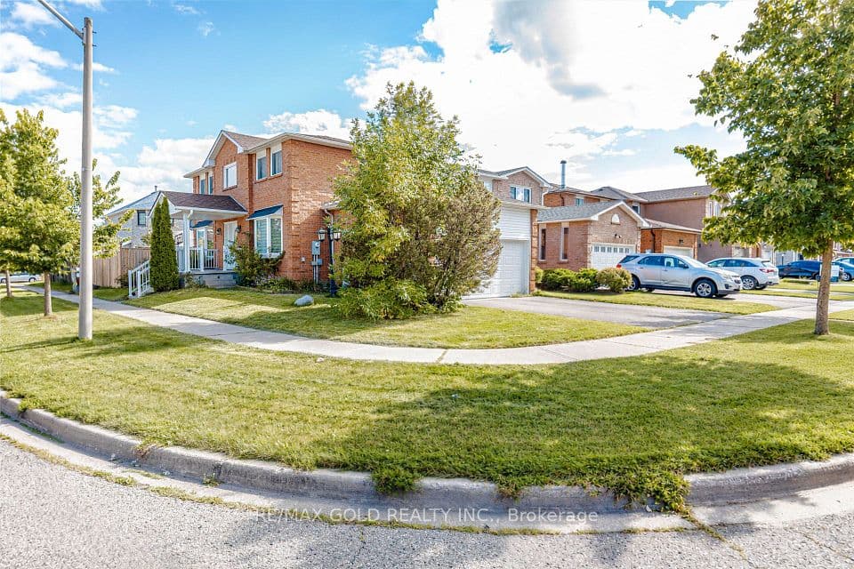4 Horsham Street, Brampton, ON L6X 3R5 – photo 3