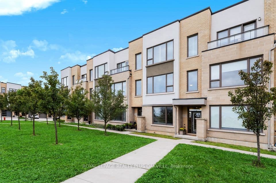 211 Squire Crescent 5, Oakville, ON L6H 0L8 – main photo