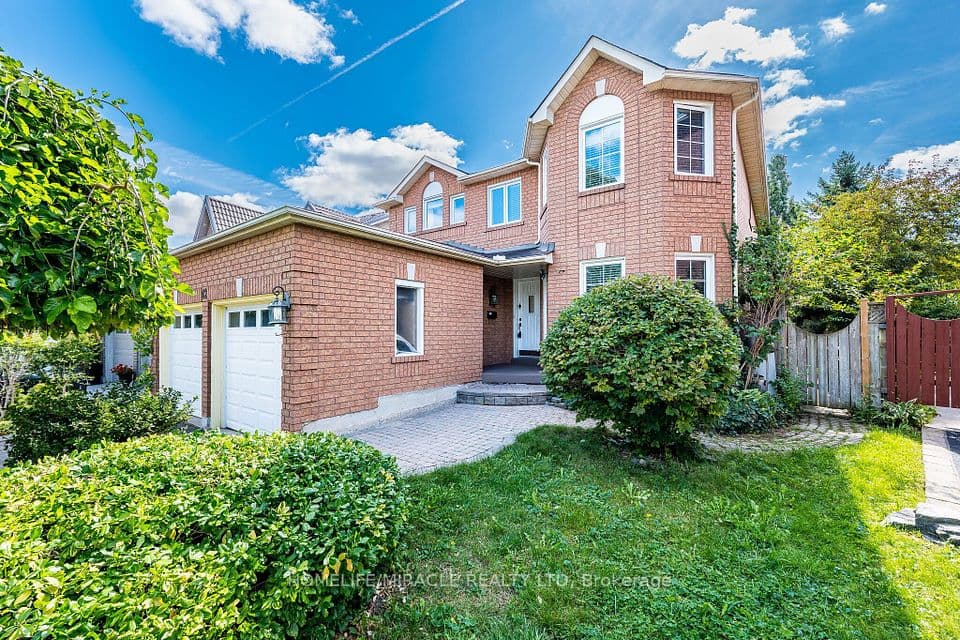 42 Porteous Circle, Brampton, ON L6S 5C3 – photo 3