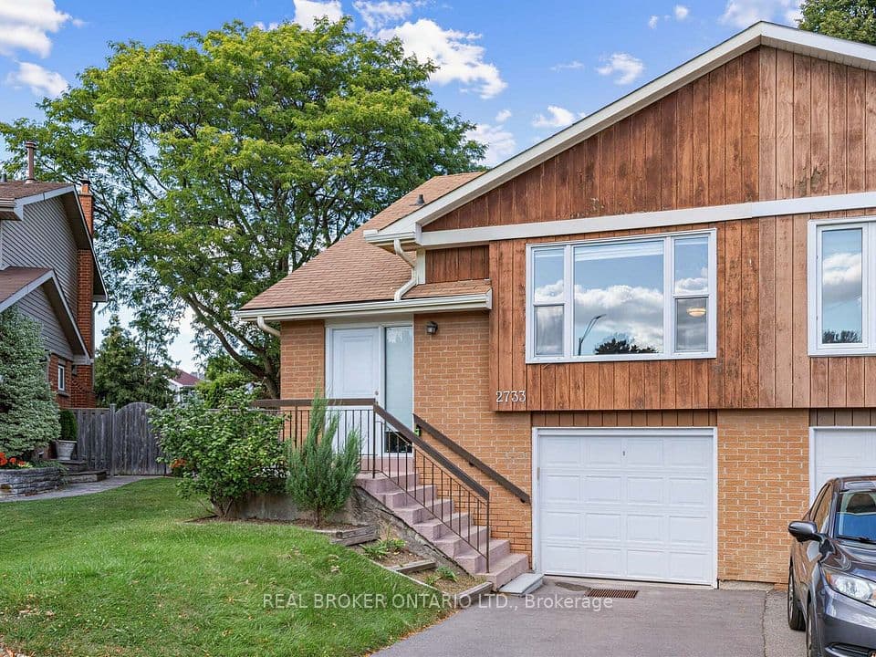 2733 Los Palmas Court, Mississauga, ON L5N 2G6 – photo 3