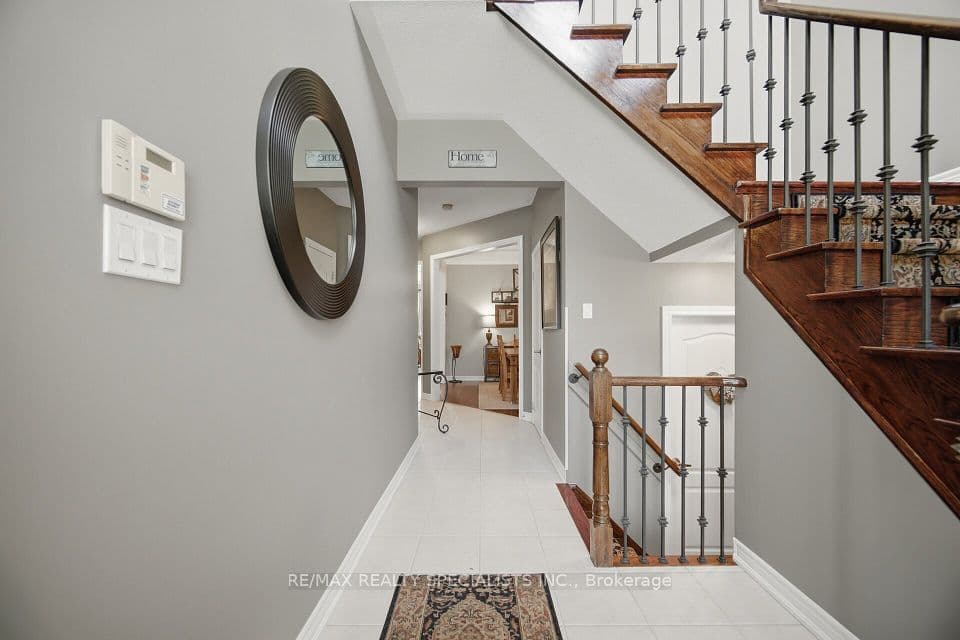 187 Cooke Crescent, Milton, ON L9T 6E4 – photo 3