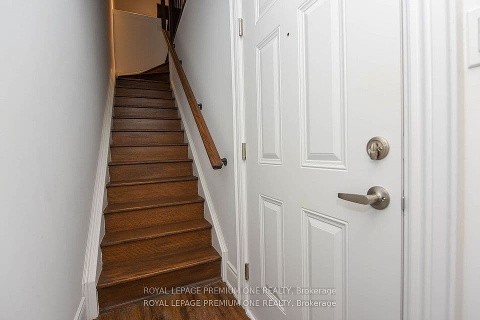 30 Lunar Crescent 55, Mississauga, ON L4M 2R5 – photo 3
