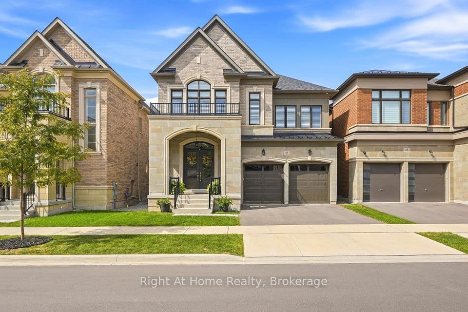45 Boulton Trail, Oakville, ON L6H 0Z9 – main photo
