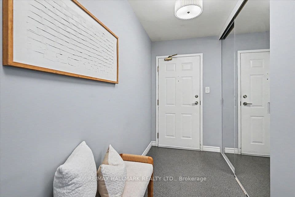 5090 Pinedale Avenue 1106, Burlington, ON L7L 3V8 – photo 3