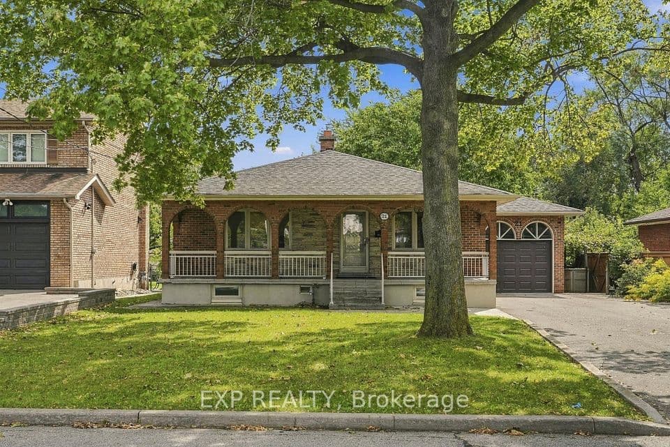 21 Wallasey Avenue, Toronto, ON M9M 1E1 – photo 2