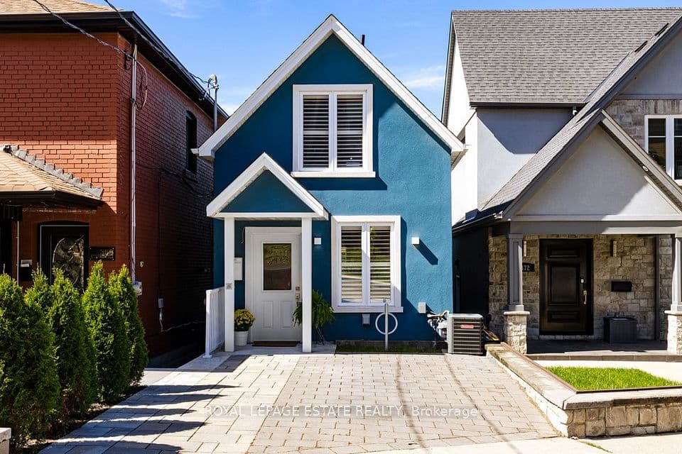 370 Silverthorn Avenue, Toronto, ON M6M 3G9 – main photo