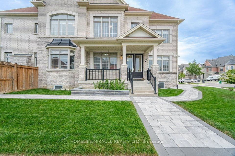 7 Anatolia Street, Brampton, ON L6P 4L3 – photo 3