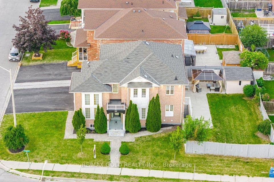 71 Leagate Street, Brampton, ON L7A 3J4 – main photo