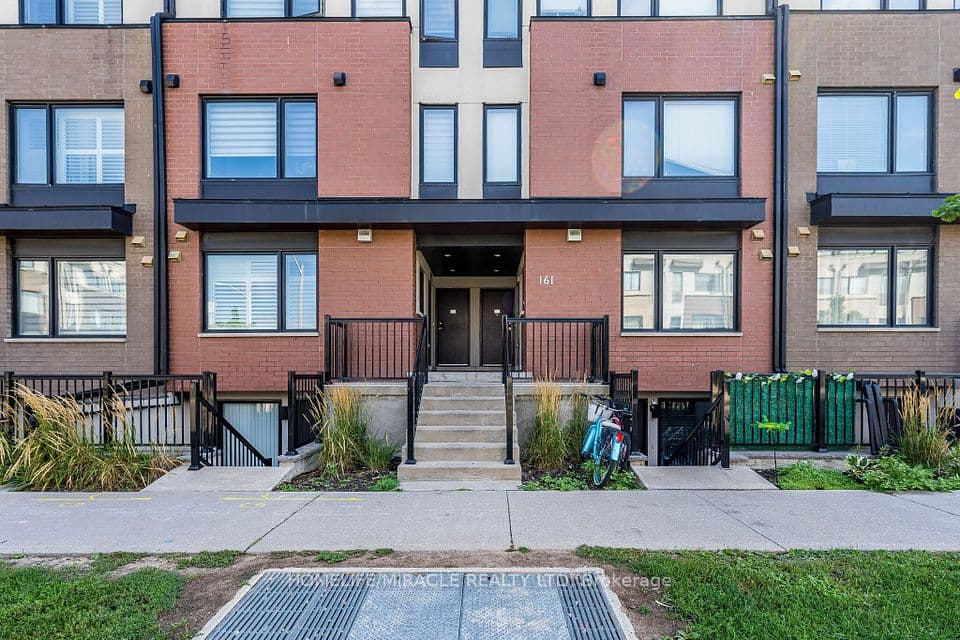 161 William Duncan Road 8, Toronto, ON M3K 0B9 – main photo