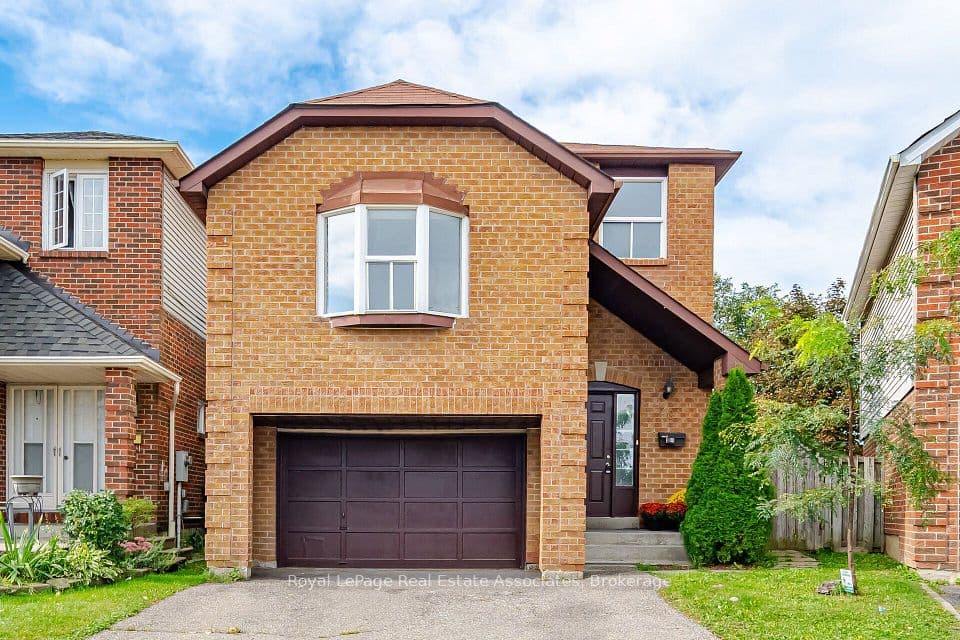 26 Sheldrake Court, Brampton, ON L6Y 2W9 – main photo