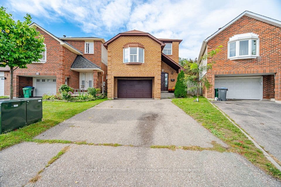 26 Sheldrake Court, Brampton, ON L6Y 2W9 – photo 2