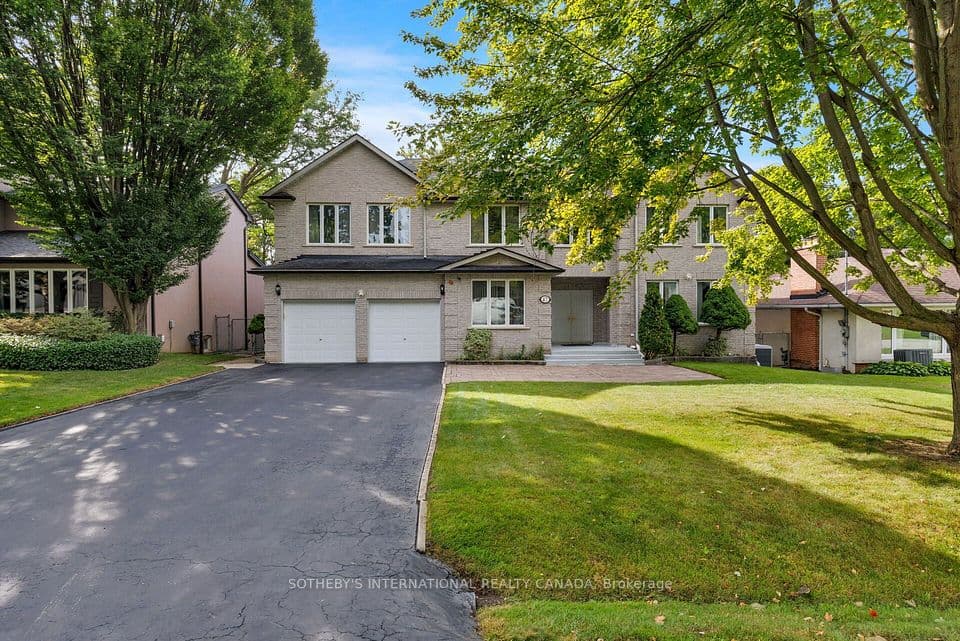 47 Great Oak Drive, Toronto, ON M9A 1N3 – main photo