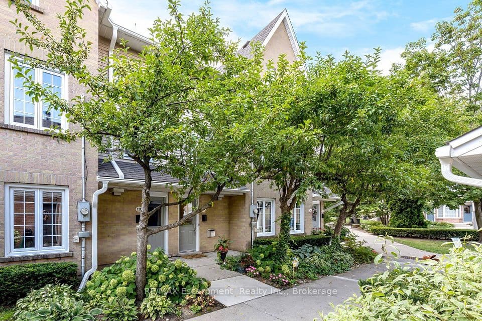 2110 Cleaver Avenue 218, Burlington, ON L7M 3Z3 – photo 3