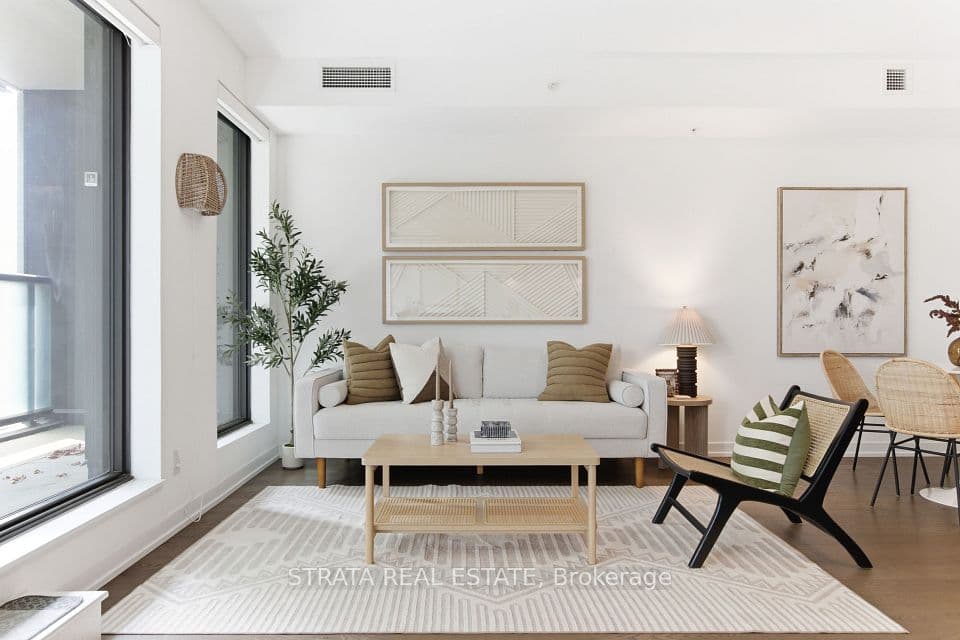 530 Indian Grove 302, Toronto, ON M6P 0B3 – photo 2