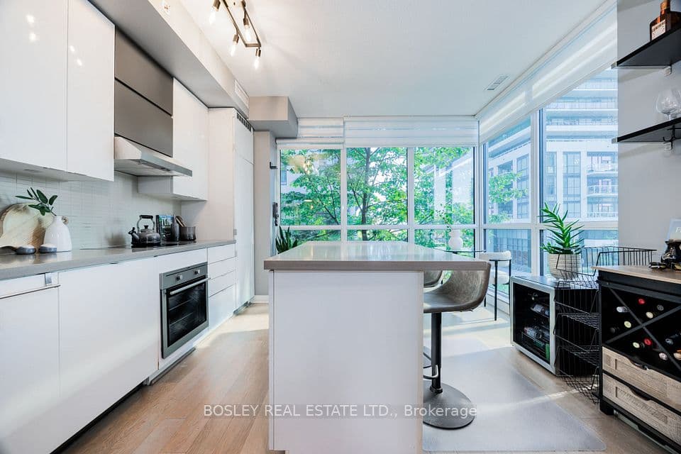 60 Annie Craig Drive 215, Toronto, ON M8V 0C8 – photo 3