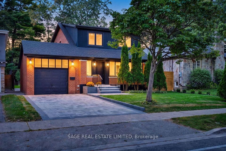872 Royal York Road, Toronto, ON M8Y 2V4 – main photo