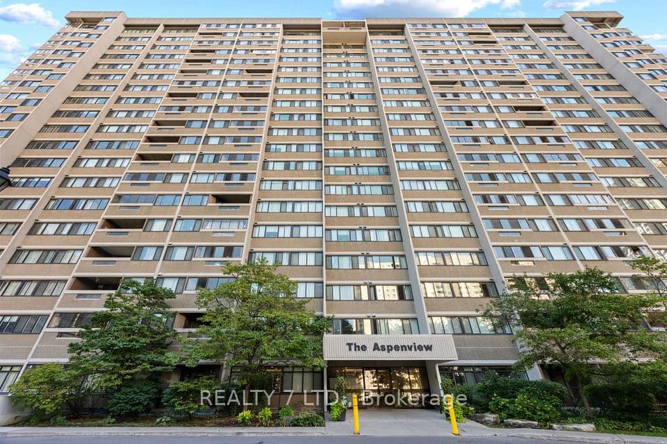 50 ELM Drive E 1507, Mississauga, ON L5A 3X2 – main photo