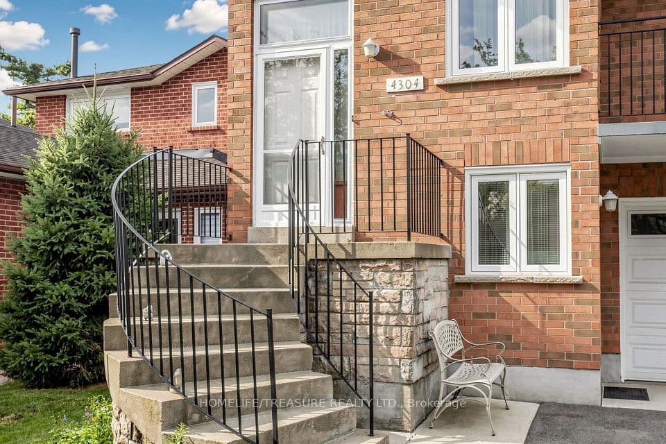 4304 Curia Crescent, Mississauga, ON L4Z 2X4 – photo 3