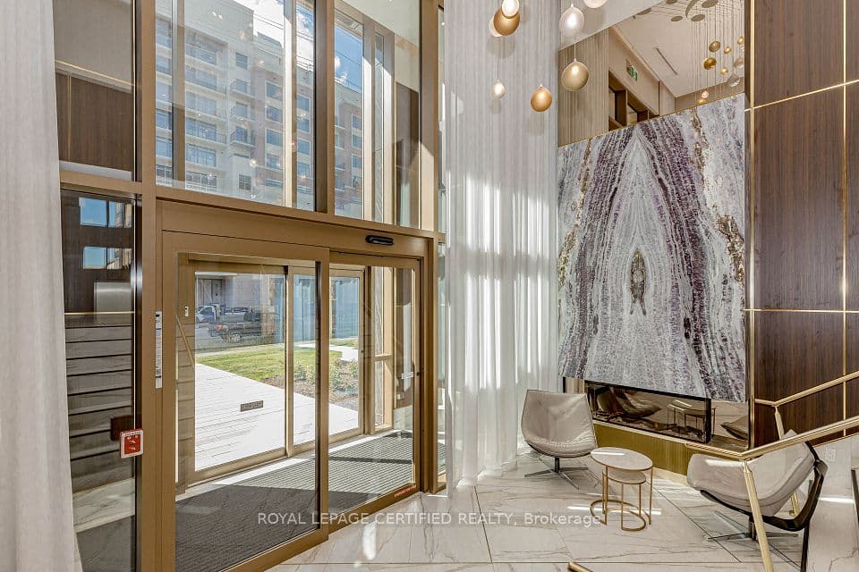 2333 Khalsa Gate 404, Oakville, ON L6M 4J2 – photo 3
