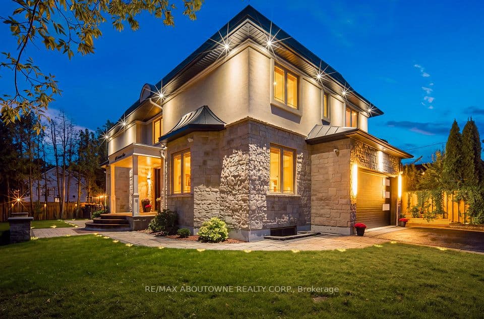 408 Seabourne Drive, Oakville, ON L6L 4G1 – main photo