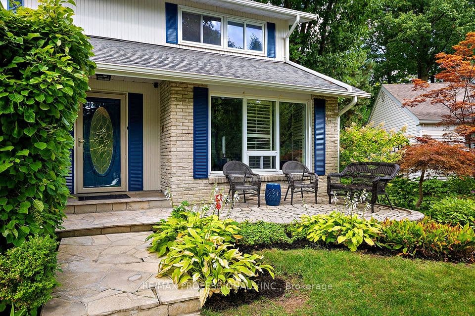 3627 Beechollow Crescent, Mississauga, ON L4Y 3T3 – photo 2