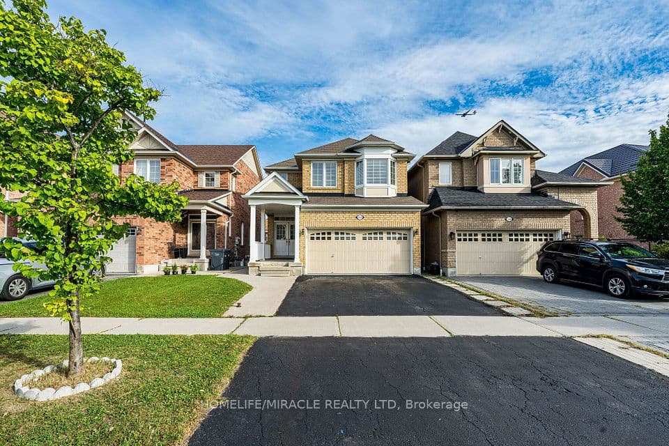 354 Panhellenic Drive, Mississauga, ON L5W 0B9 – main photo